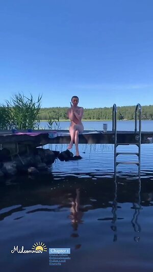 Maisie Williams leaked photo #123