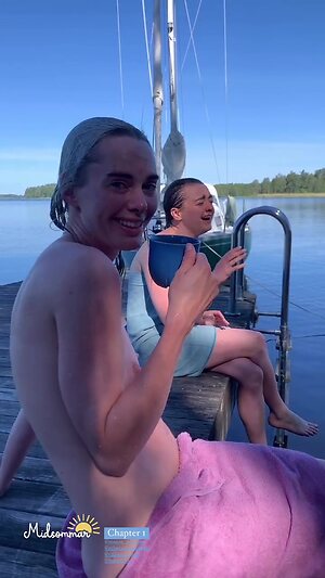 Maisie Williams leaked photo #125