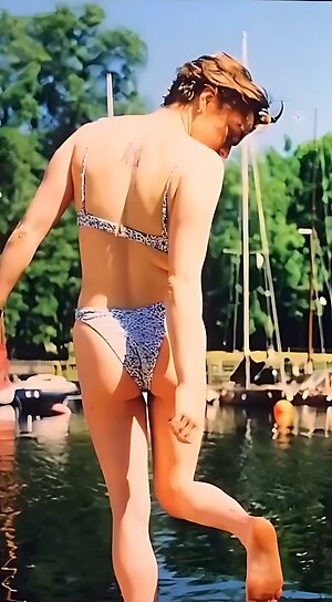 Maisie Williams leaked photo #127