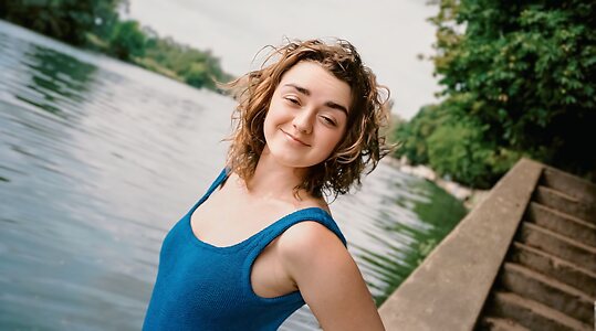 Maisie Williams leaked photo #274