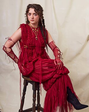 Maisie Williams leaked photo #315