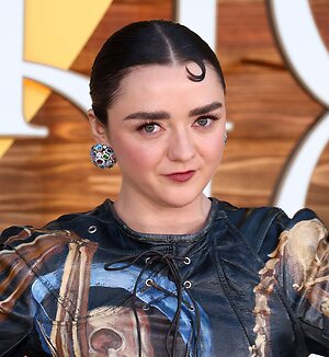Maisie Williams leaked photo #336