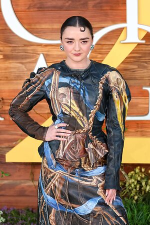 Maisie Williams leaked photo #337