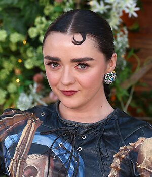 Maisie Williams leaked photo #341
