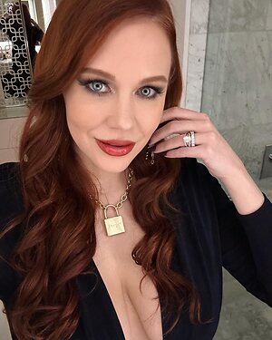 Maitland Ward cleavage Nude Leaked Photo #35