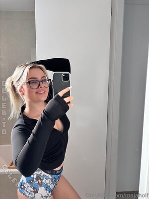 Maja Holf Nude Leaked Photo #82