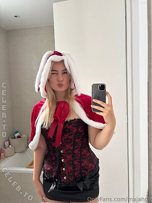 Maja Holf Nude Leaked Photo #116