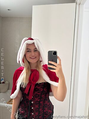 Maja Holf Nude Leaked Photo #125