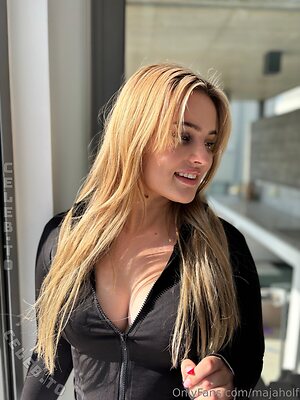 Maja Holf Nude Leaked Photo #183