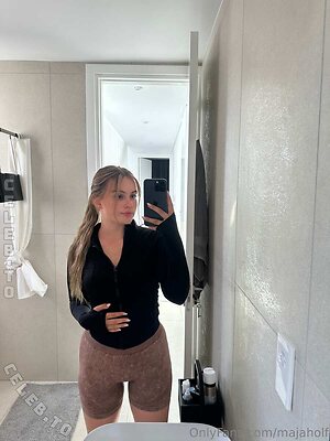 Maja Holf Nude Leaked Photo #210
