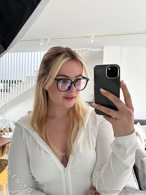 Maja Holf Nude Leaked Photo #215