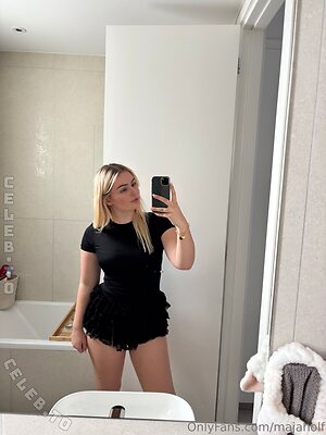 Maja Holf More Nude Photos