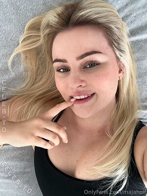 Maja Holf Nude Leaked Photo #230