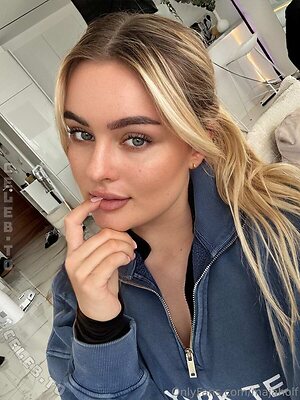 Maja Holf Nude Leaked Photo #253