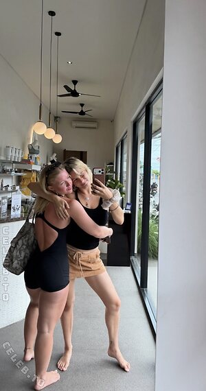 Majaaleonie Nude Leaked Photo #2