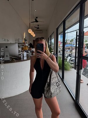 Majaaleonie Nude Leaked Photo #29