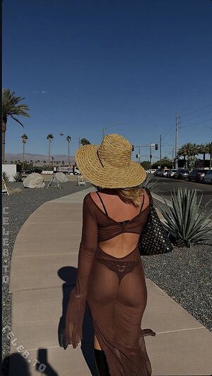 Majaaleonie Nude Leaked Photo #66