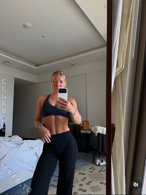 Majaaleonie leaked photo #197