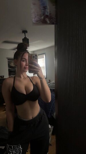 makayla mcquoid leaked photo #15