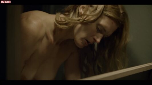 Malgosia Bela leaked photo #41