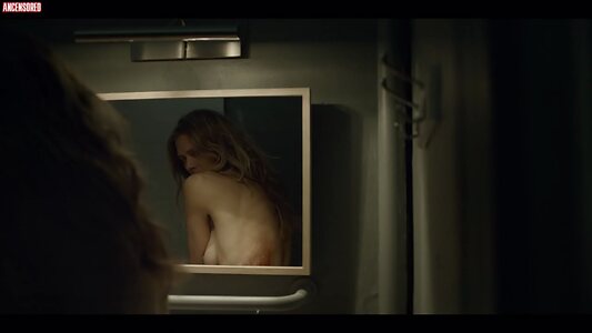 Malgosia Bela leaked photo #42