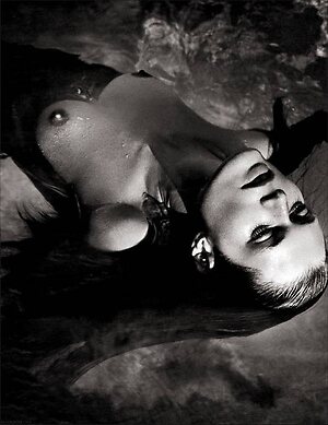 Malgosia Bela Nude Leaked Photo #59