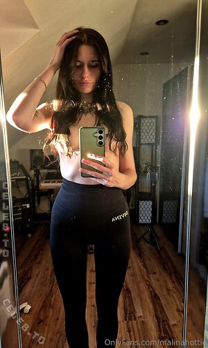 malinahottie Nude Leaked Photo #71