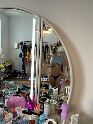 Malu Trevejo Nude Leaked Photo #5