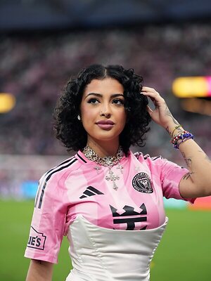 Malu Trevejo leaked photo #134