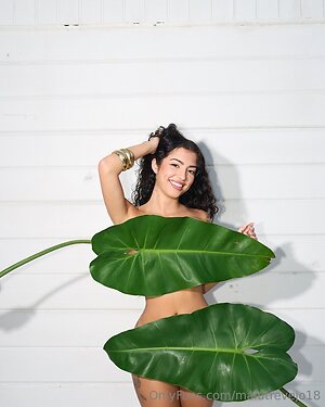 Malu Trevejo leaked photo #312