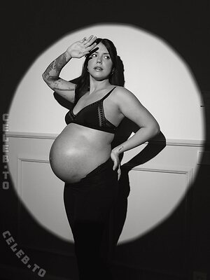 Malwanne Nude Leaked Photo #2