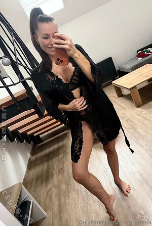 Mami Elena Nude Leaked Photo #34