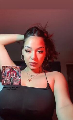 mamii.brookee leaked photo #2