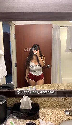 mamii.brookee leaked photo #6