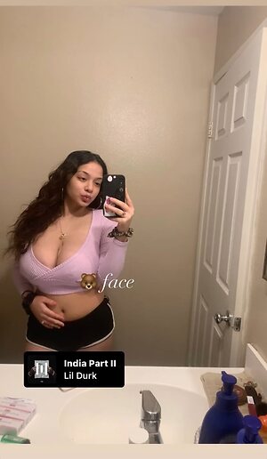 mamii.brookee leaked photo #7