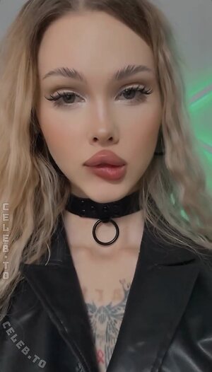 Maniferyja Nude Leaked Photo #7