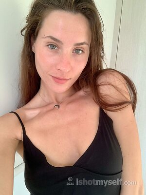 Mara Blake So Sensual