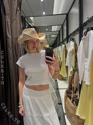 Mara Hülbach Nude Leaked Photo #4