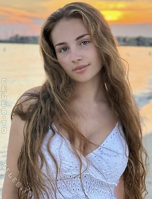 Mara Kasir Nude Leaked Photo #6