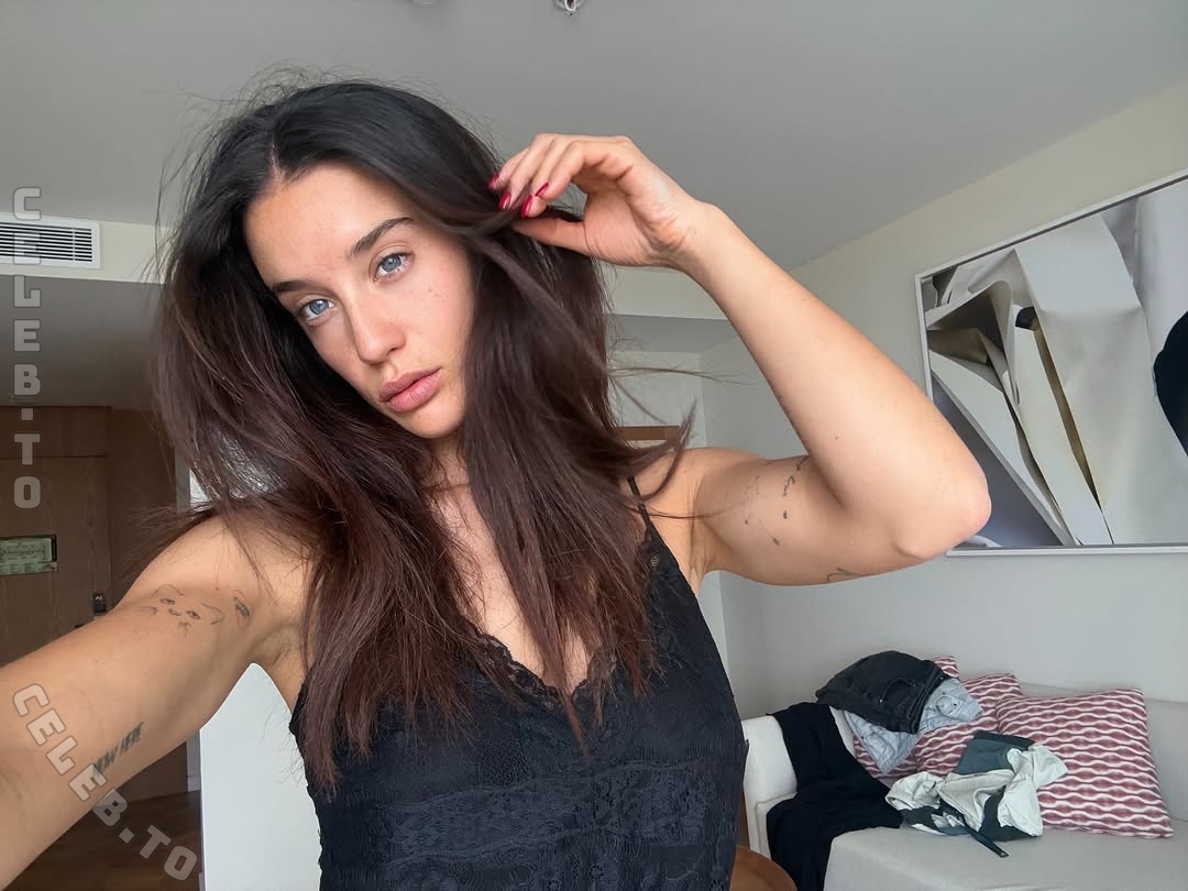 María Pedraza photo