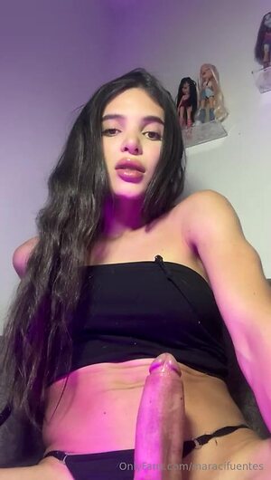 maracifuentes leaked photo #24