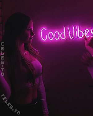 Marcia Suchy Nude Leaked Photo #18