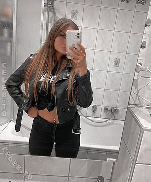 Marcia Suchy Nude Leaked Photo #42