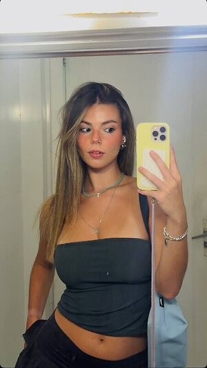 Margarida Almeida Nude Leaked Photo #5