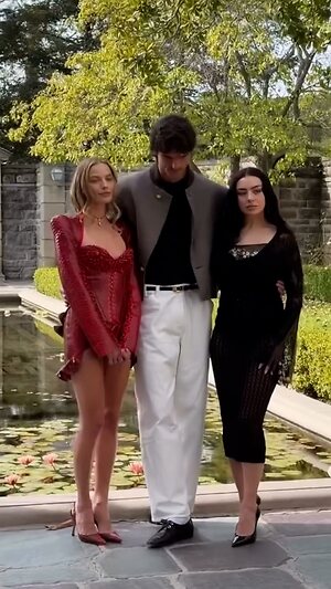 Margot Robbie Hot leaked photo #27