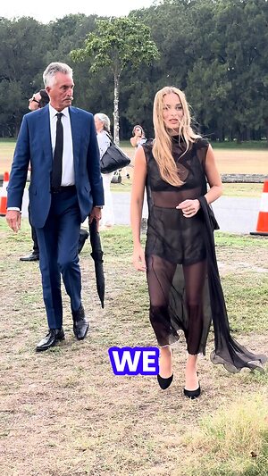 Margot Robbie Hot leaked photo #36
