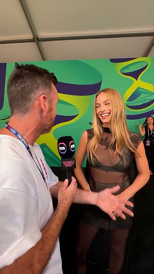 Margot Robbie Hot leaked photo #38