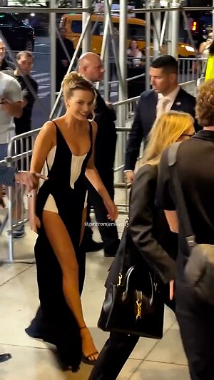 Margot Robbie Hot leaked photo #71