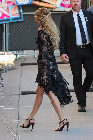 Margot Robbie Nude Leaked Photo #5