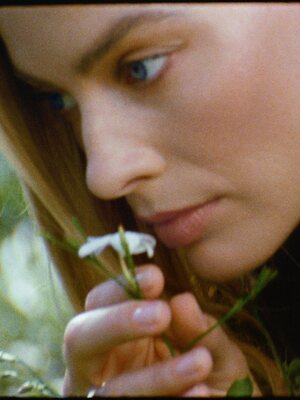 Margot Robbie leaked photo #76